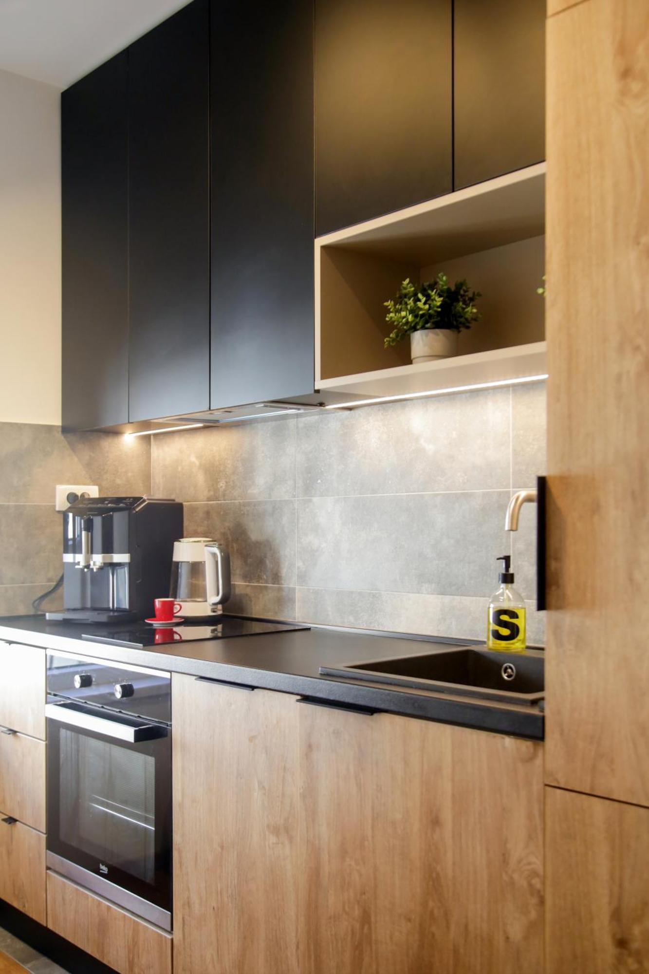 Supernova Deluxe Residence Novi Sad Rum bild